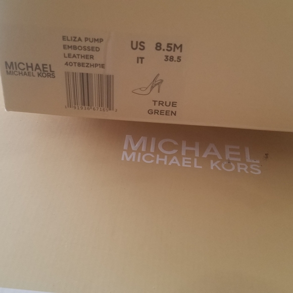 Michael Kors Green Eliza pump embossed - Picture 4 of 5